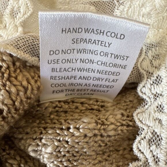 Hippie Rose Sweater Women’s Medium Beige Knit Lace Hem Pullover Casual Boho Chic - Picture 7 of 8